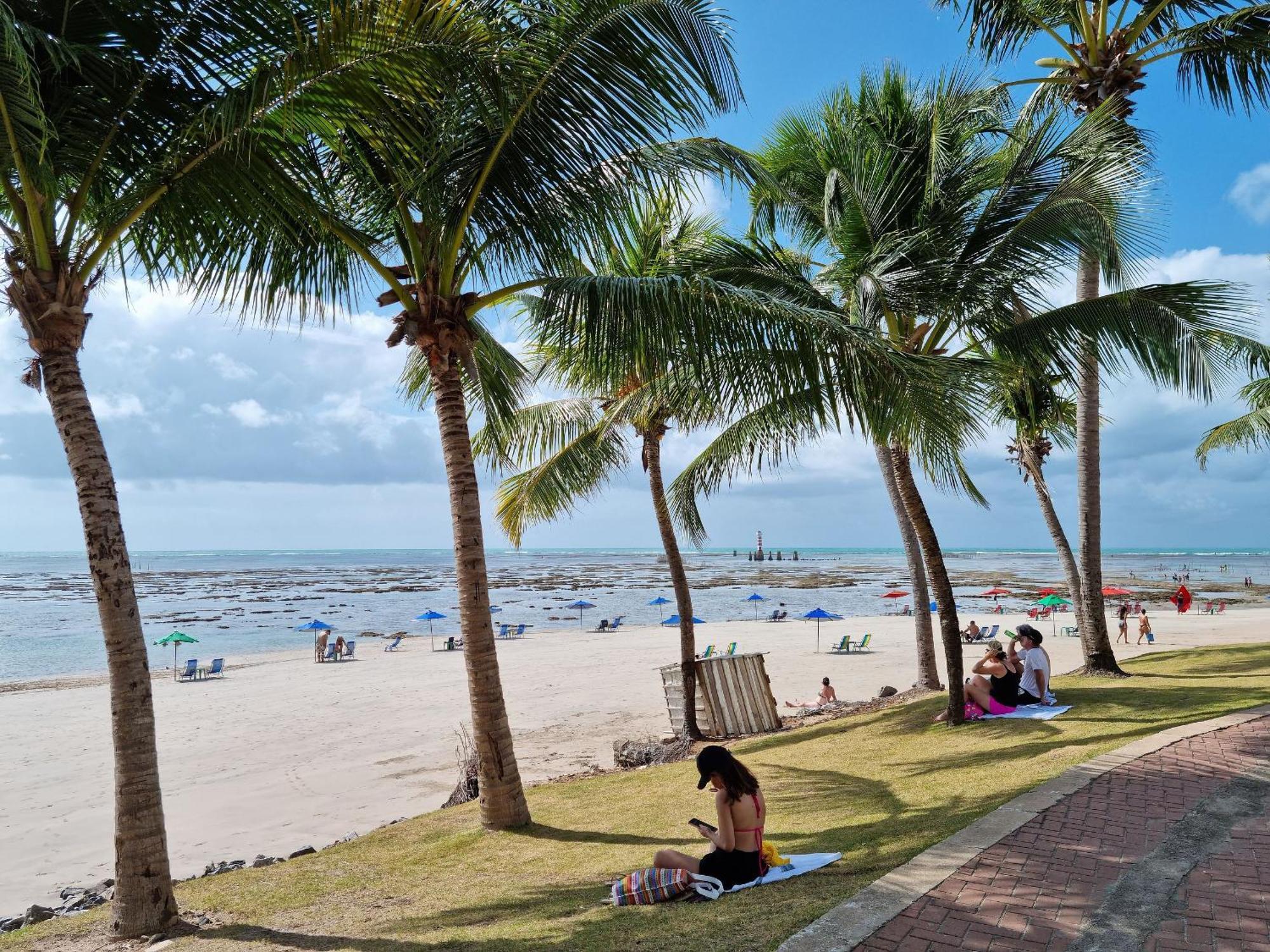 Flat Vista Mar C Limpeza Diaria | R627 Apartamento *